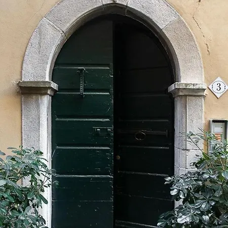 Lago - San Siro Holiday home Rezzonico